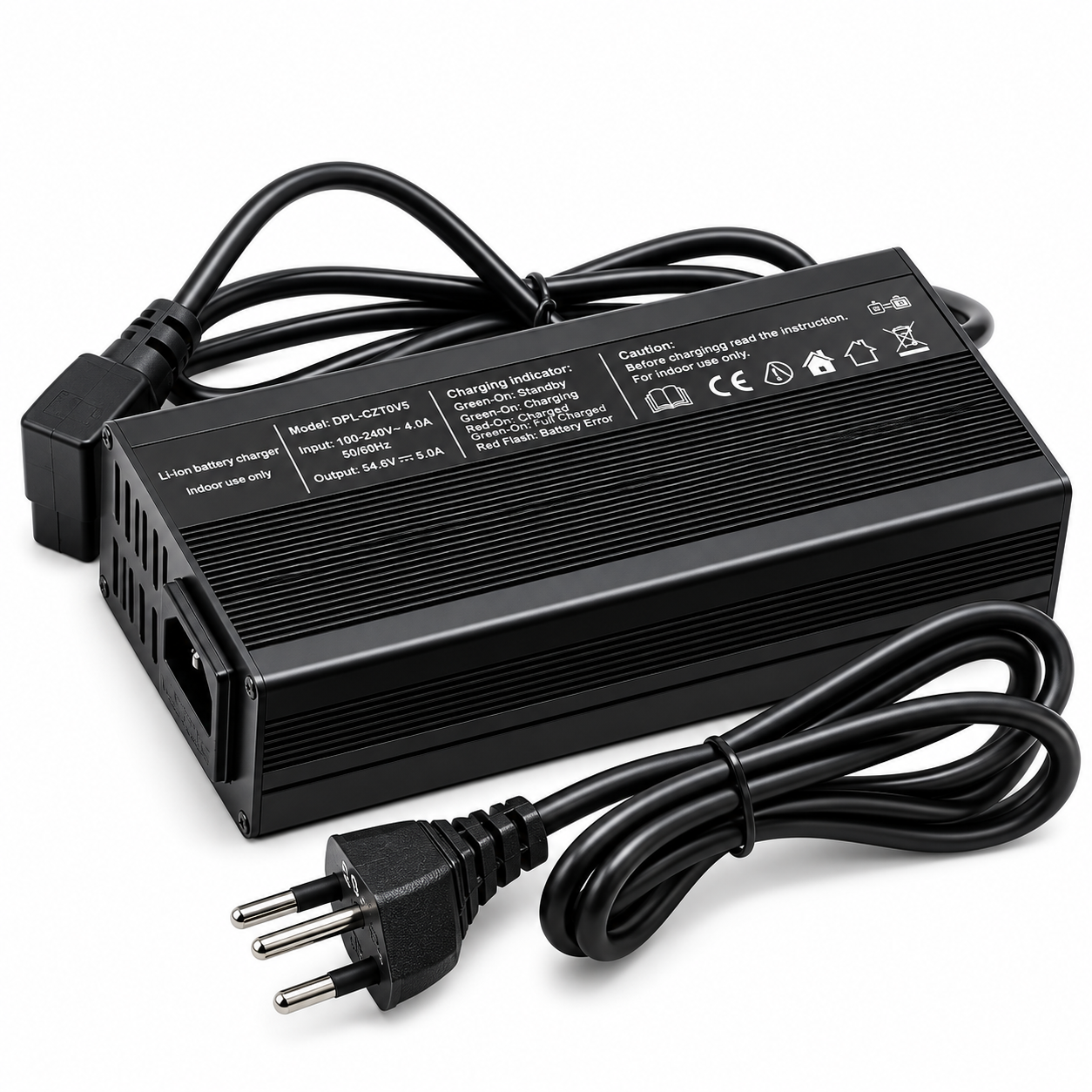 COOPOP Rugged GS Ladegerät 48V 5A mit Schweizer Stecker auf weissem Hintergrund