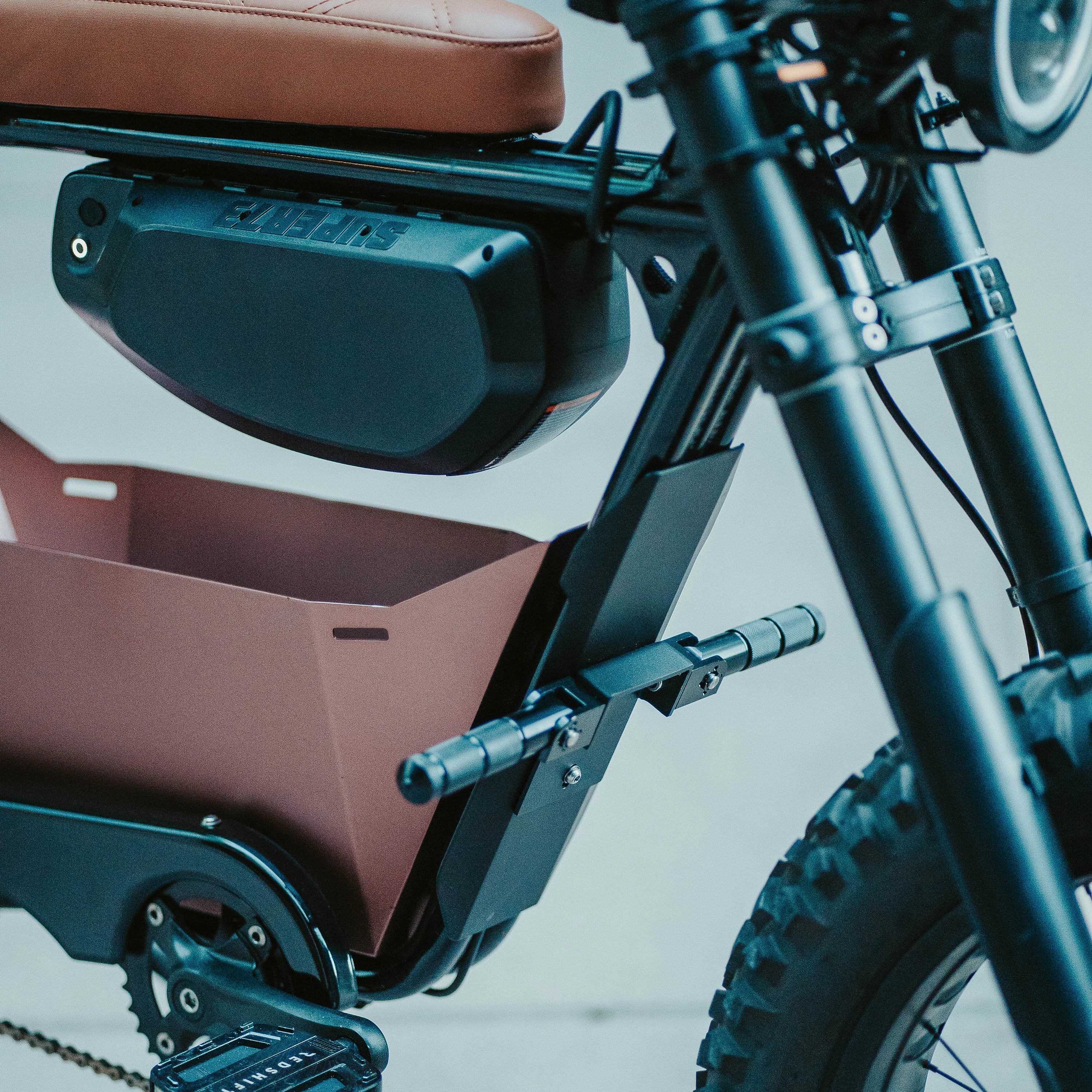 Kid Folding Footpegs- SUPER73